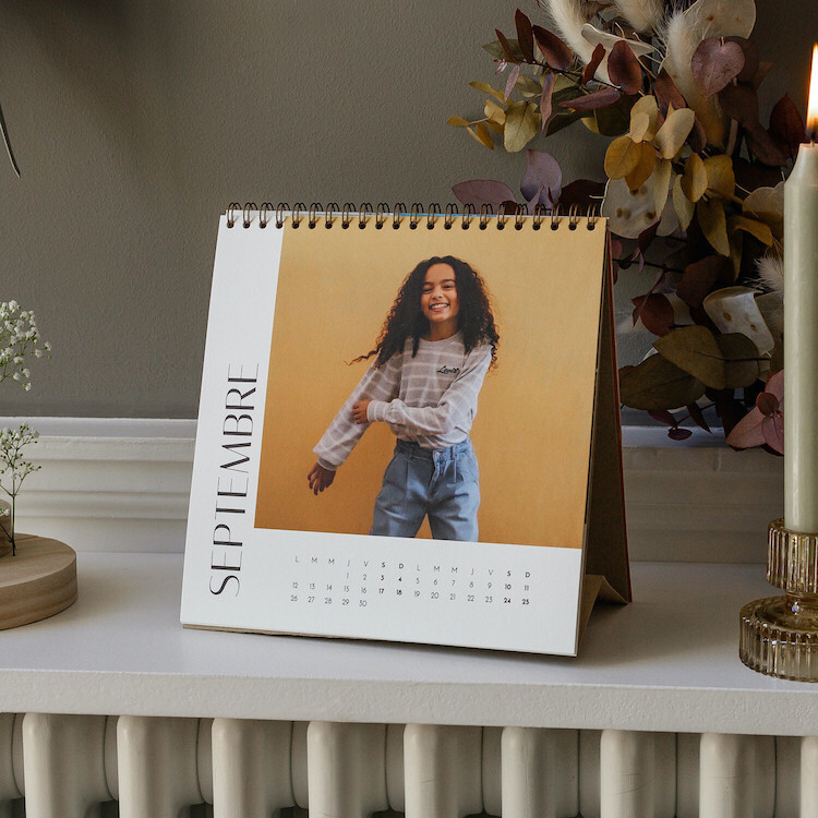 Calendrier anniversaire bureau avec chevalet 