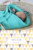 Faire-part de naissance Triangles portrait photo jaune violet - Page 1 Faire-part de naissance Triangles portrait photo jaune violet - Page 1