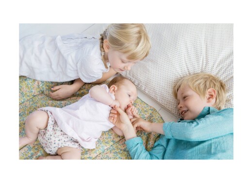 Faire-part de naissance Lovely family 3 enfants 3photos filles - Page 6 Faire-part de naissance Lovely family 3 enfants 3photos filles - Page 6