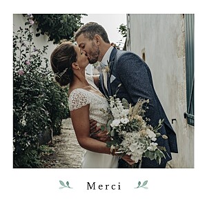 Carte de remerciement mariage ronde aquarellée (4 pages) blanc Carte de remerciement mariage ronde aquarellée (4 pages) blanc