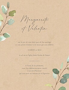 Faire-part de mariage avec photo brins d'eucalyptus (portrait) beige texturé Faire-part de mariage avec photo brins d'eucalyptus (portrait) beige texturé