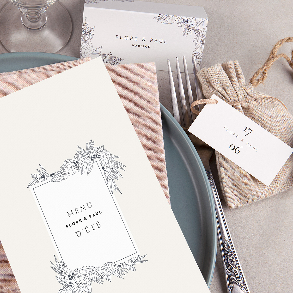Menu de mariage esquisse fleurie Menu de mariage esquisse fleurie
